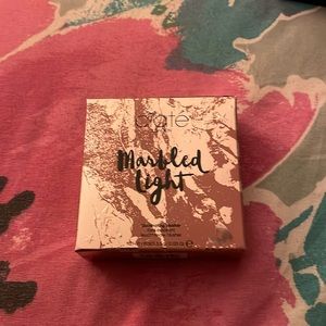 Ciate Marbled Light Blusher